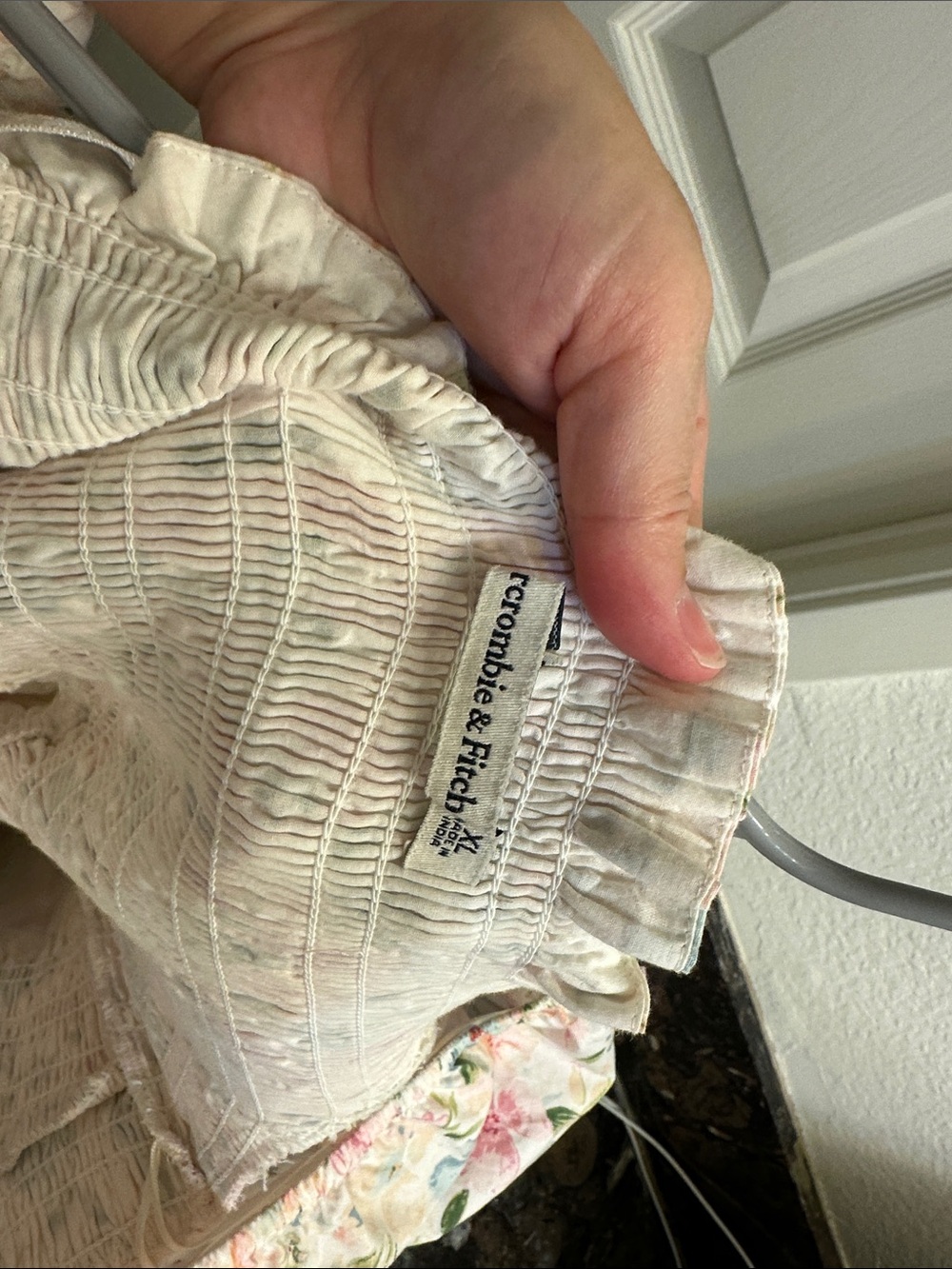 Abercrombie smocked dress - Picture 7 of 8
